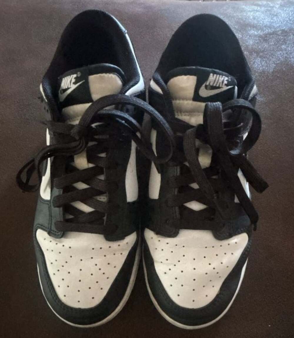 Nike Dunk Low Size 7 Black White Panda